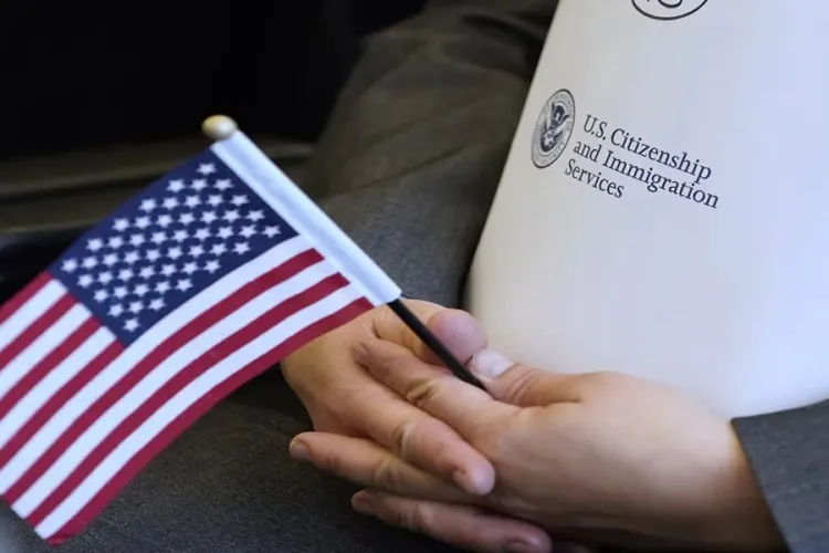 Green Card Holders Warned: Long Stays Abroad Could Lead to Loss of US Residency