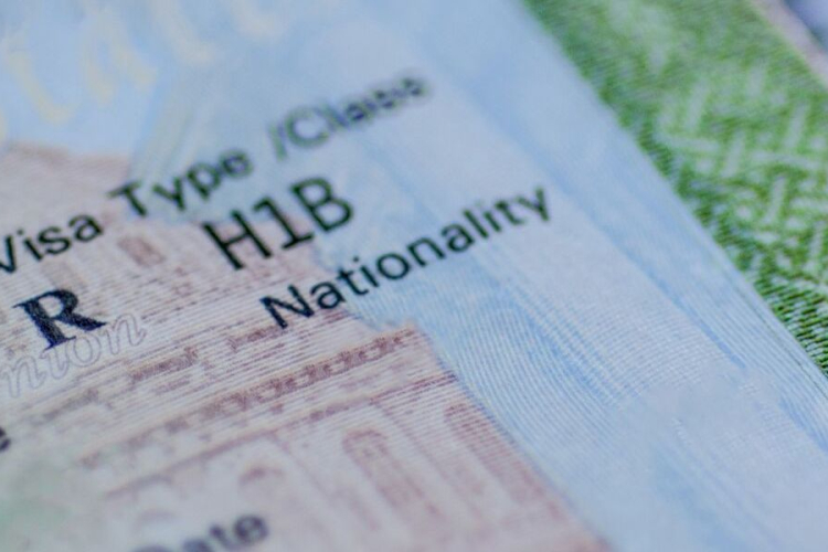 How H-1B Workers Can Remain in the US After Losing Their Jobs