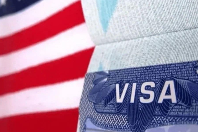 Why Top Professionals Still Fail to Secure O-1 and EB-1A Visas