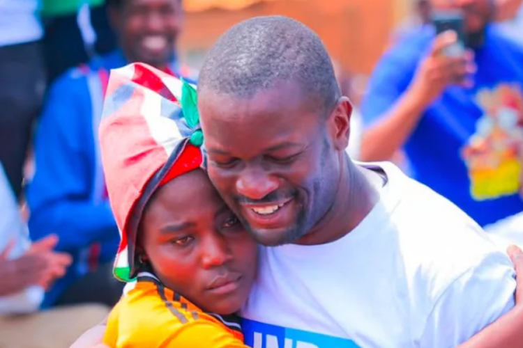 Sifuna Rewards Bungoma Woman Who Hugged Tree for Linda Mwananchi
