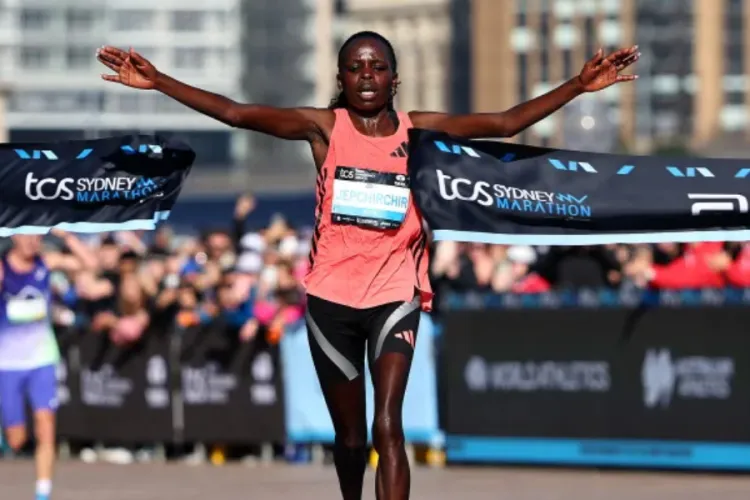 Kenyans in Sydney Cheer Jepchirchir to Marathon Victory