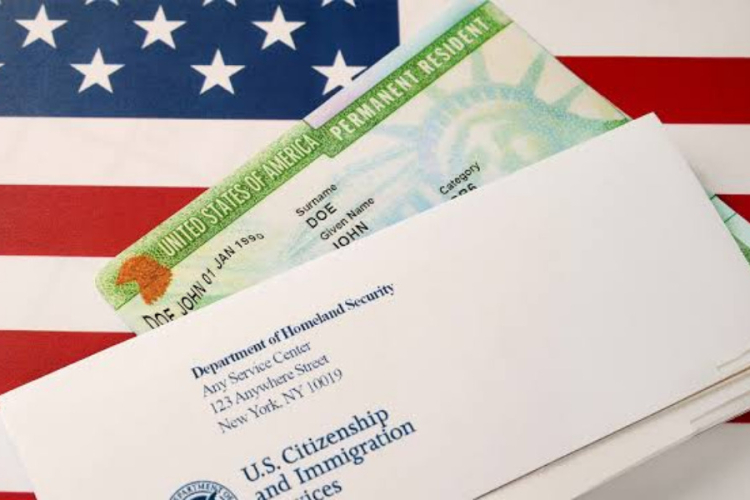 US Green Card Holders Warned Against Five Common Mistakes