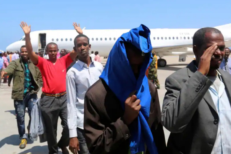 Trump Administration Wins Court Approval to Deport 1,100 Somalis