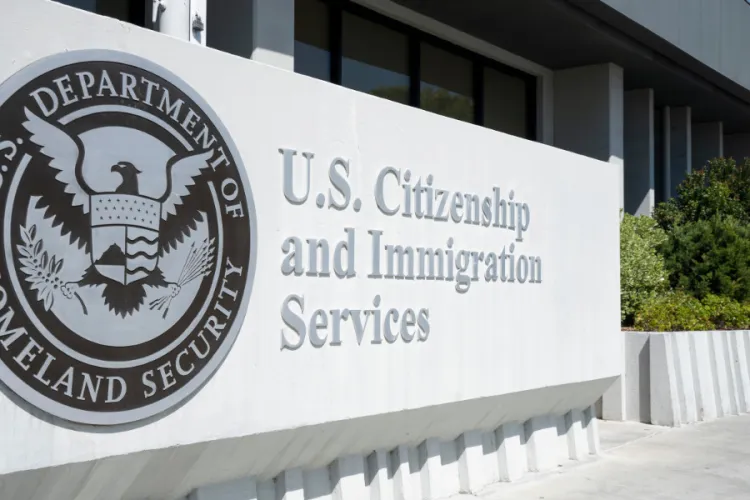 USCIS to Enforce New I-539 and I-765 Editions from 15 September