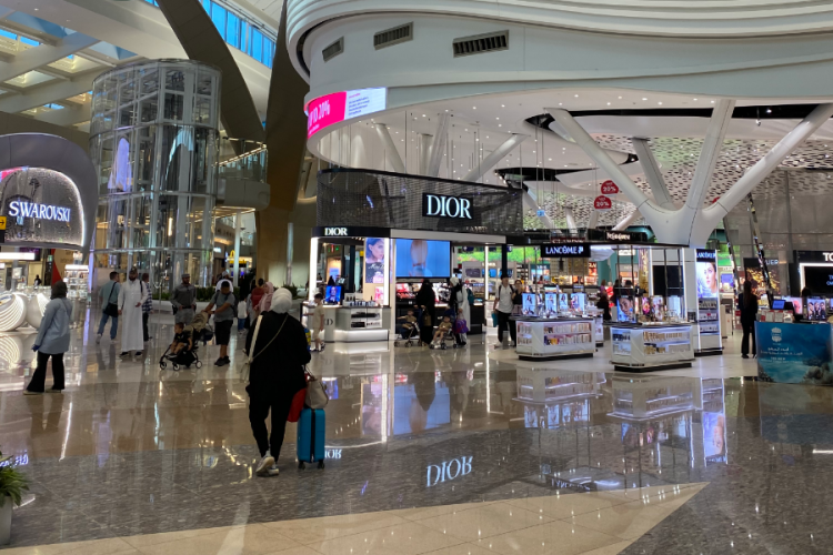 UAE Introduces New Labour Classification, Sets AED 4,000 Minimum Salary