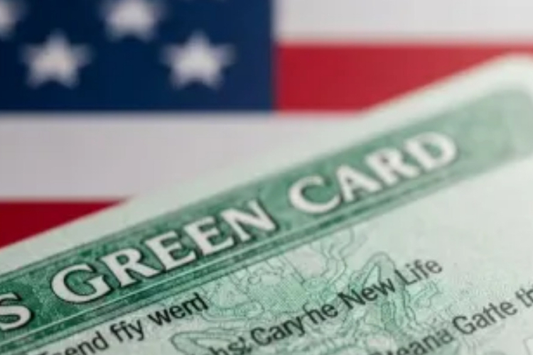 US Lawmakers Propose $1,200 Fast-Track for Green Card Labour Certification