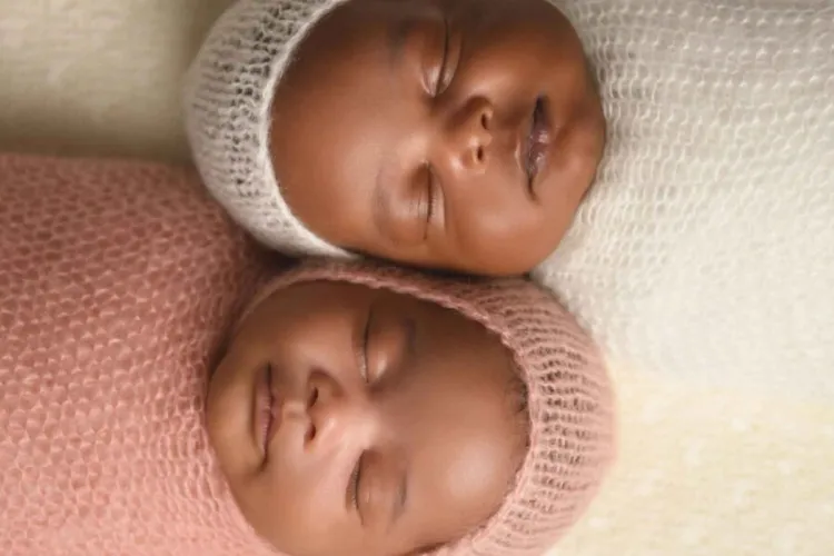 How Can Twins Have Different Parents? A Fertility Expert Explains.