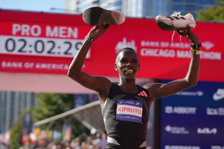 Ruto Praises Team Kenya After Three Podium Finishes at Chicago Marathon