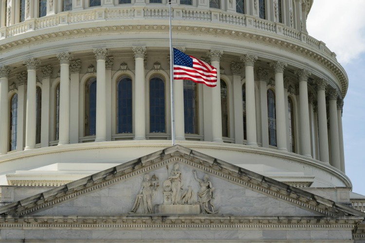US Congress Considers Exception to Federal Law for $250 Note Featuring Trump