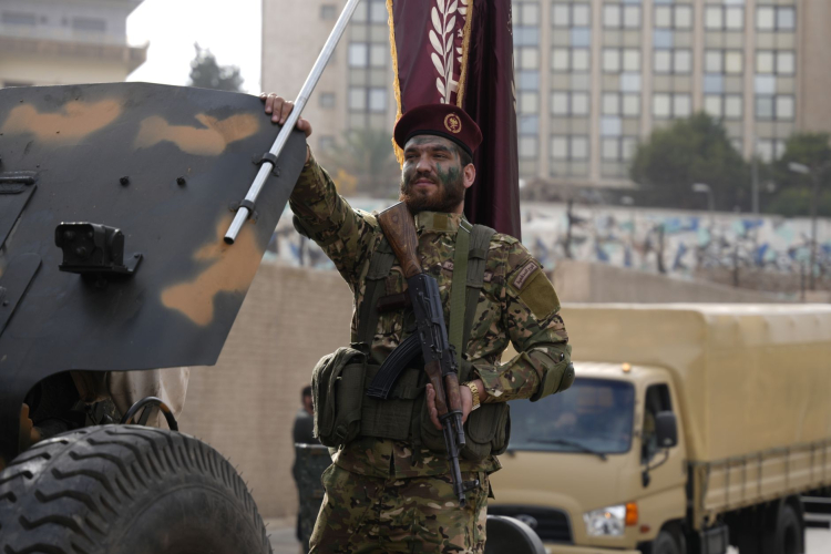 Yemeni Government Forces Strike Sanaa Airport Amid Escalating Tensions