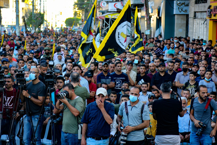 Khamenei's Funeral Unveils Political Tensions Amid Delayed Burial