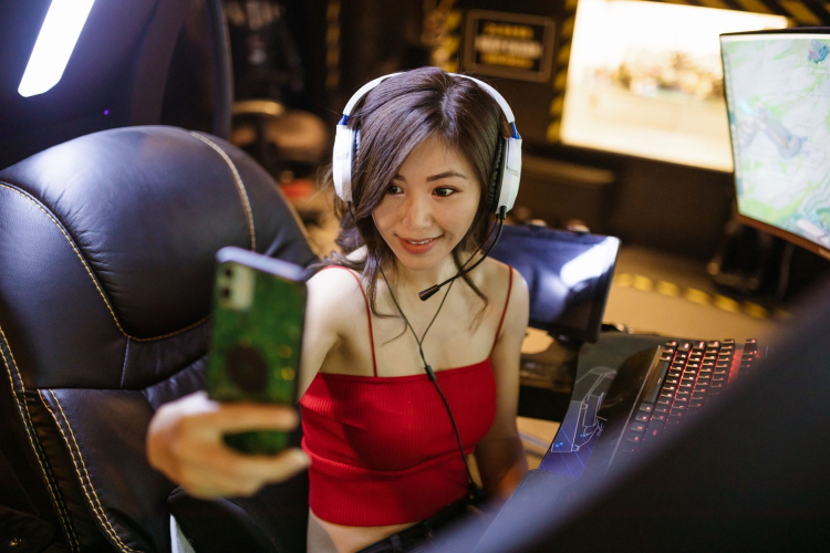 French Streamers Receive Suspended Sentences in Landmark Livestream Death Case