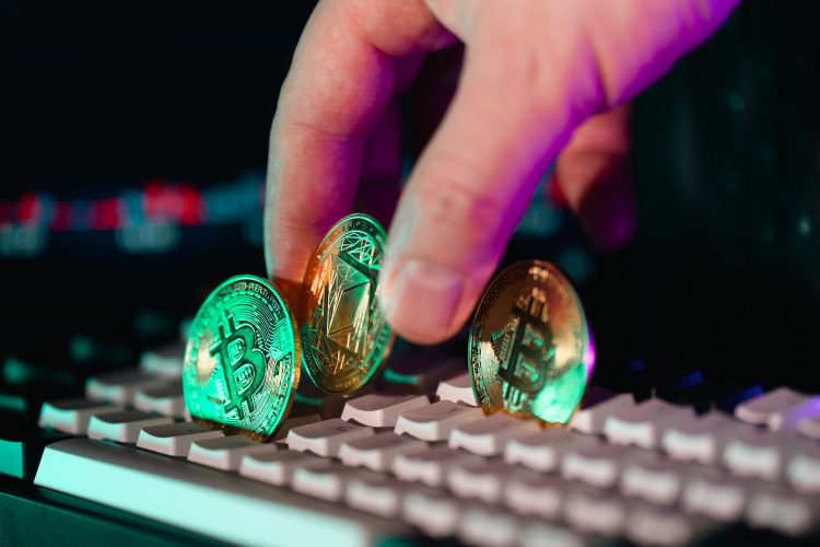 Global Shift to Digital Gaming Sparks Economic and Cultural Waves
