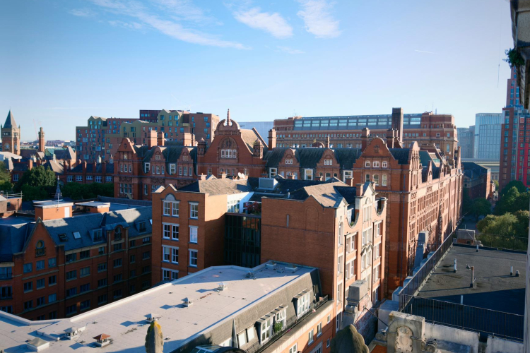 Rooftop Intensive Care Unit Opens in London to Enhance Patient Recovery