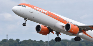 EasyJet's Rejection of Takeover Offers Highlights Aviation Sector's Volatility