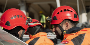 Shortages of Equipment Aggravate Desperation in Venezuela's Earthquake Rescue Efforts