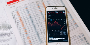 Apple Faces Global Implications with Planned Price Hikes Amid AI-Driven Chip Cost Surge